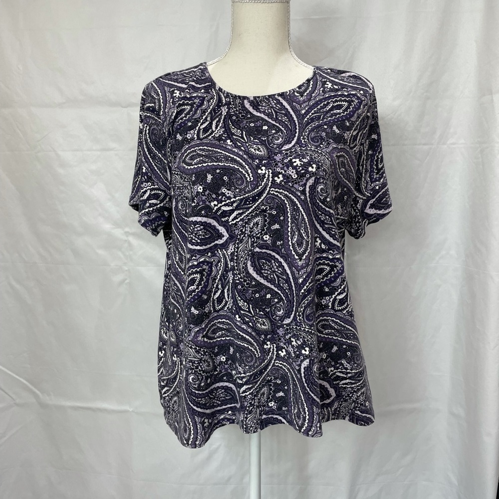 3/$35 Croft &Borrow tshirt. 1X. Purple and black. Soft material.